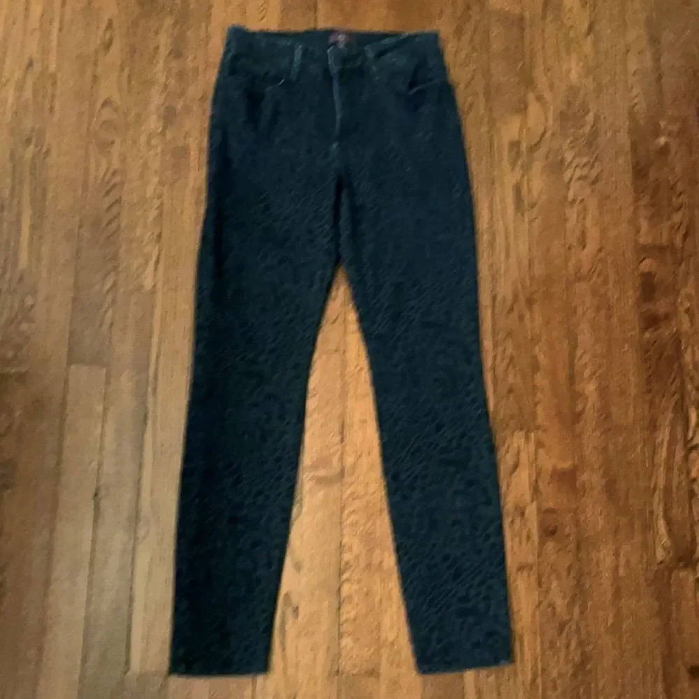 NYDJ excellent preworn